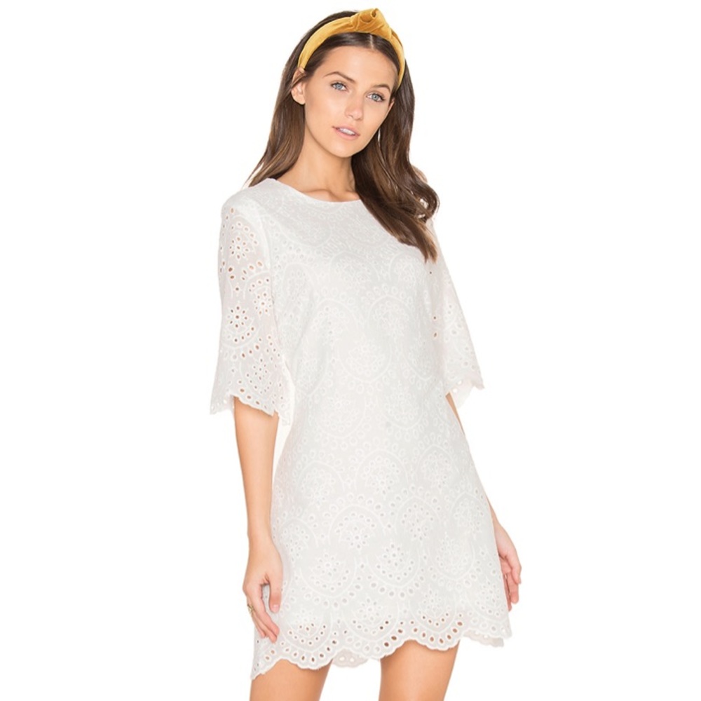 Bishop + Young Crochet Scalloped Edge Mini